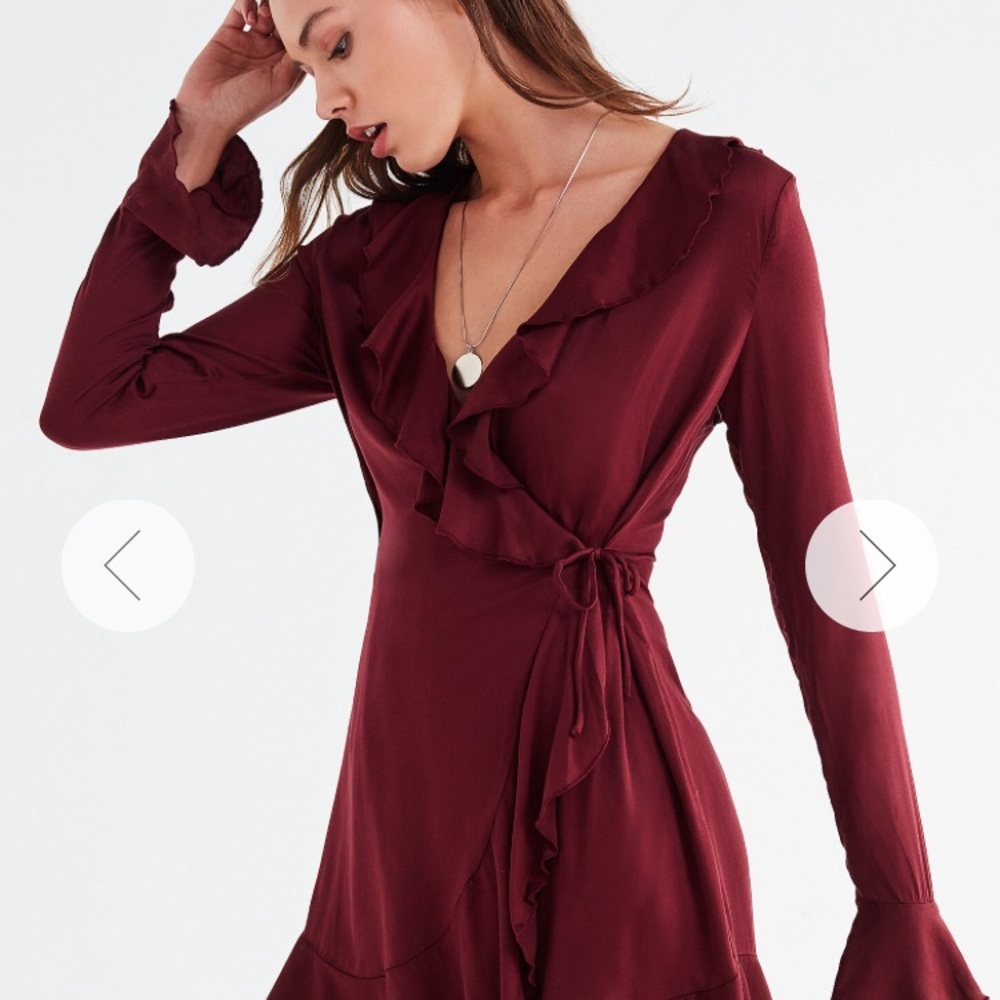 Urban outfitters ruffle wrap dress - Picture 2 of 3